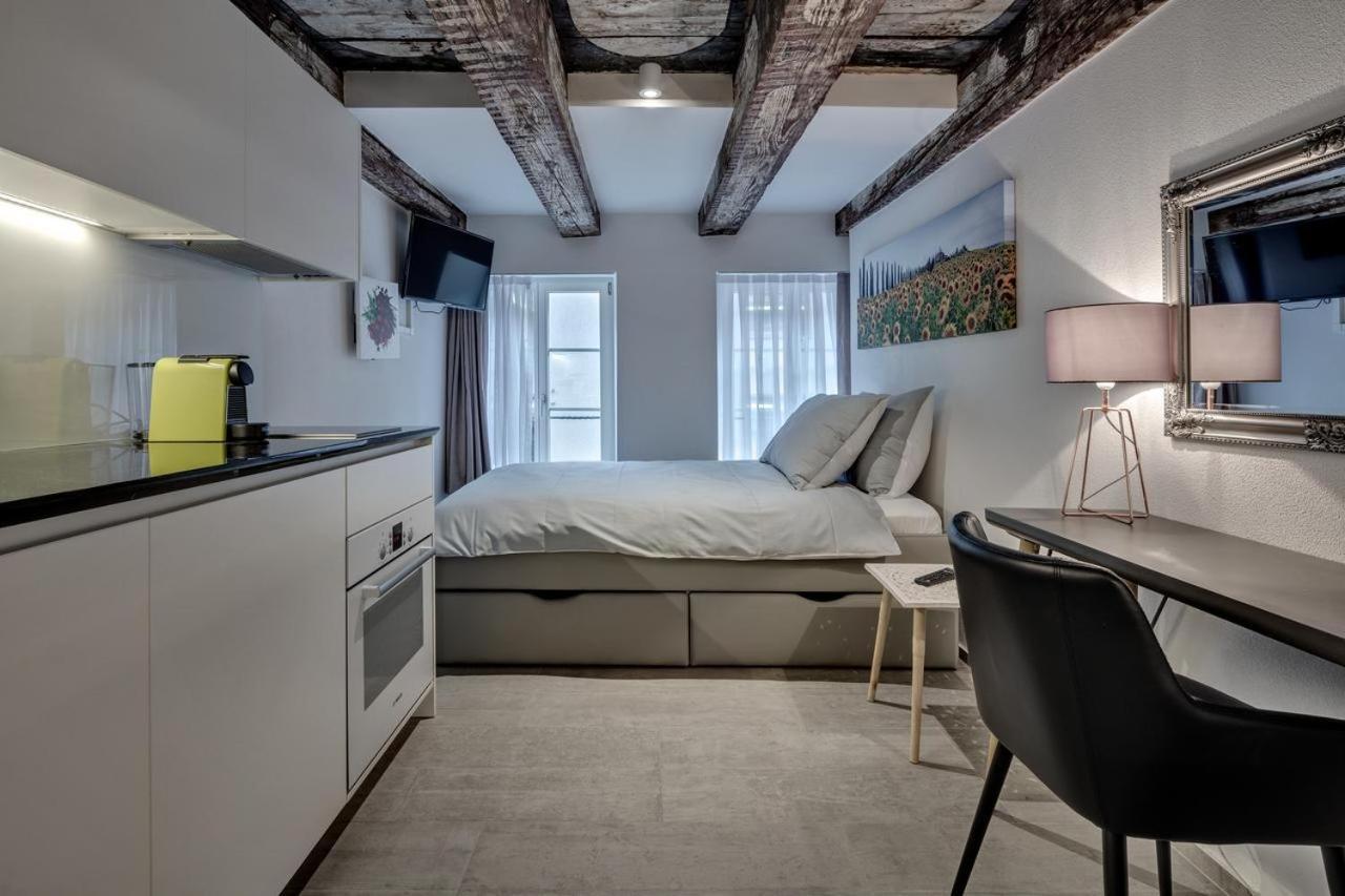 Smartroom The Residence La Cittadella バーデン エクステリア 写真